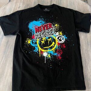 Akademiks Men's L Never Regret Graffiti T-shirt Crew Neck Spray Paint Graphic